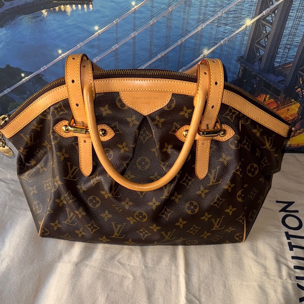 Louis Vuitton Brown Tan Shoulder Bag with Monogram Canvas